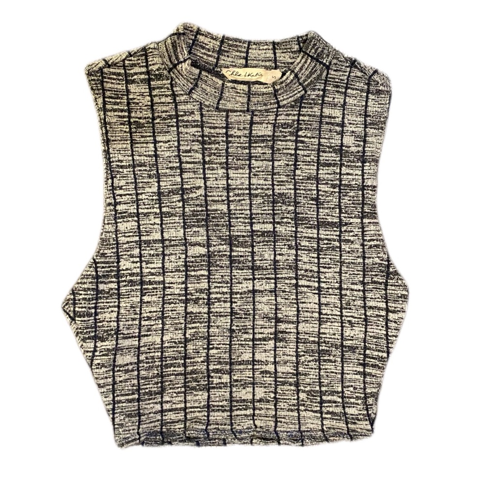 Chloe & Katie Crop Top Size S